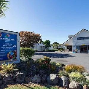 Holiday park Holdens Bay